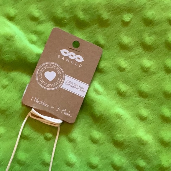 NWT ‘Banded’ Baby Teething Necklace for Mom - Picture 2 of 4